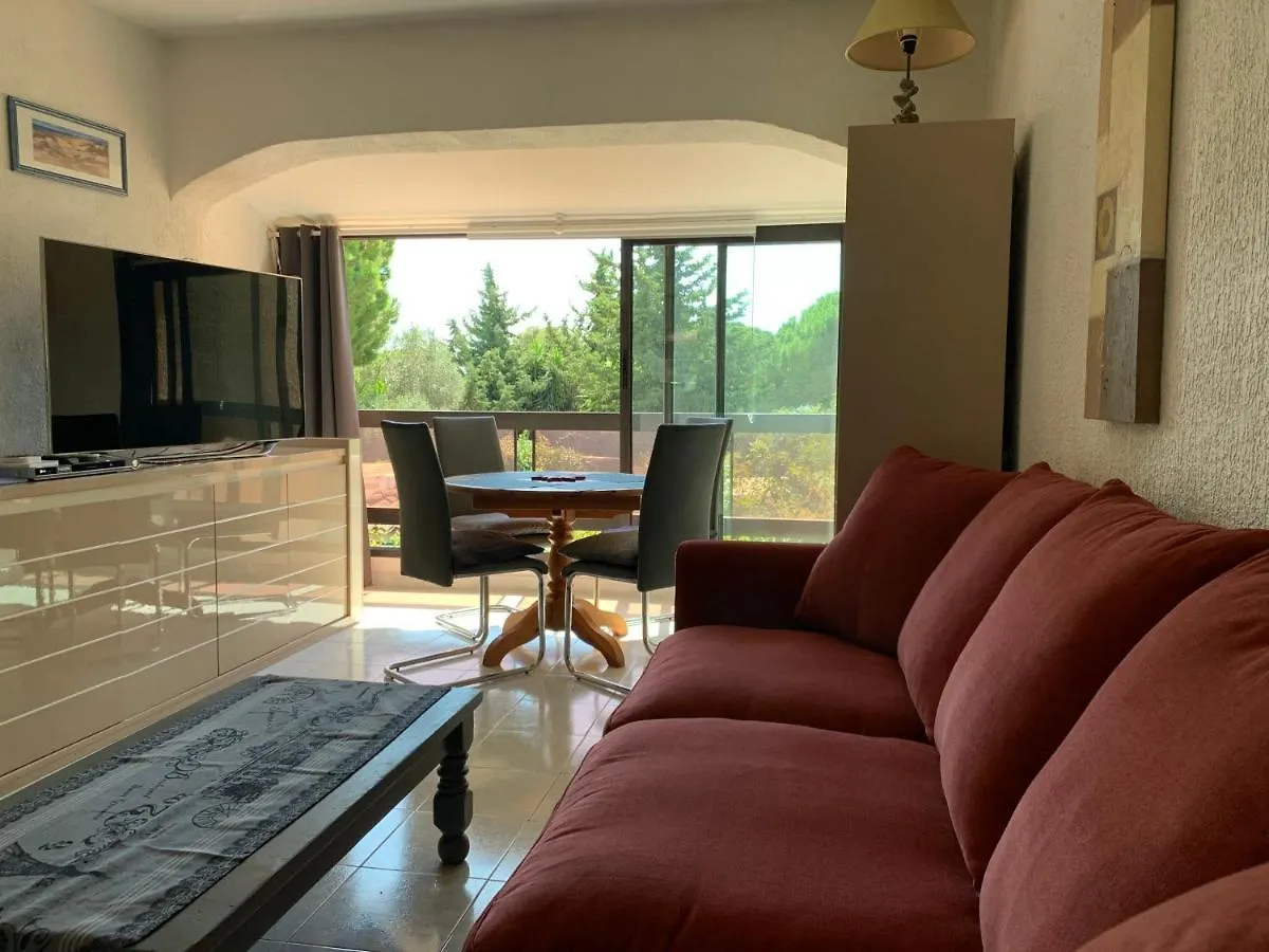 Apartment Appt T2 Tout Confort Face Plage Argentiere Avec Grande Terrasse La Londe-les-Maures