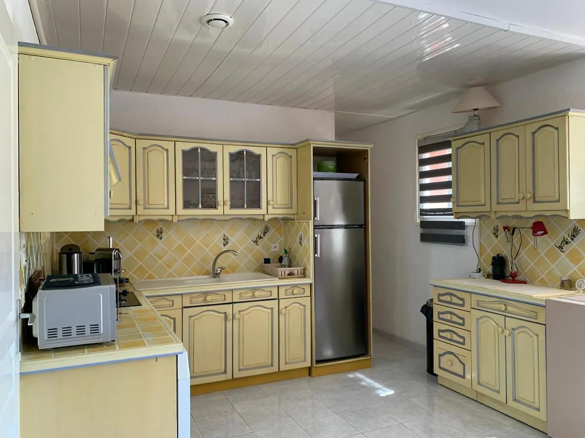 Apartment Appt T2 Tout Confort Face Plage Argentiere Avec Grande Terrasse La Londe-les-Maures France
